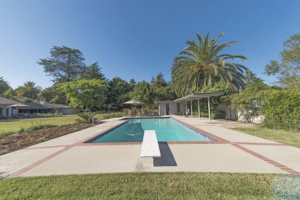 Photo of Outdoor in Hope Ranch