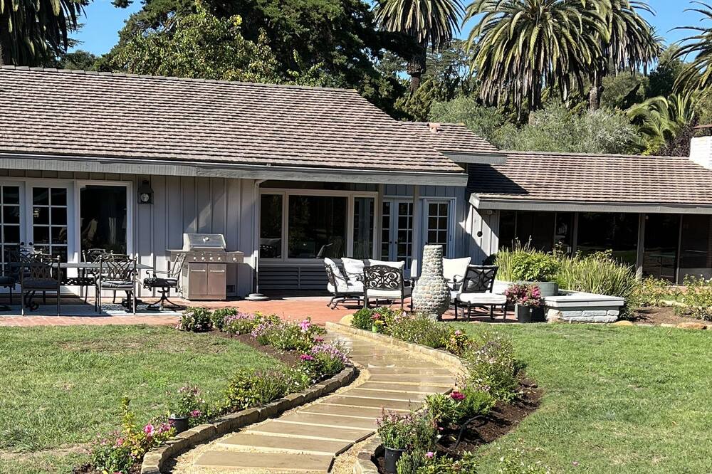Photo of Outdoor in Hope Ranch