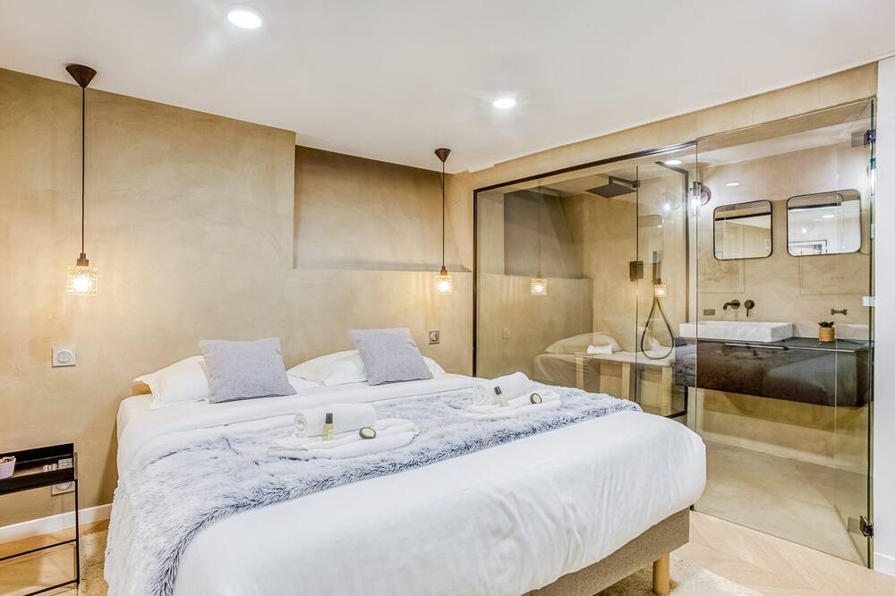 Photo of Bedroom in Quartier de la Plaine-de-Monceaux
