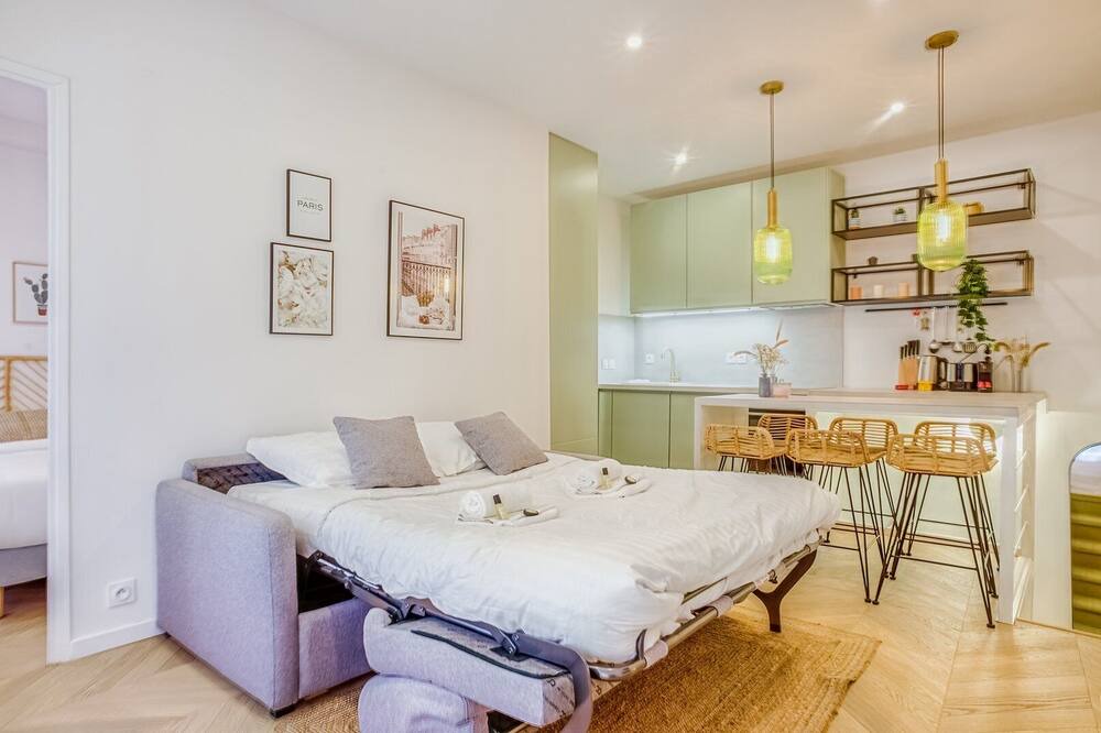 Photo of Bedroom in Quartier de la Plaine-de-Monceaux
