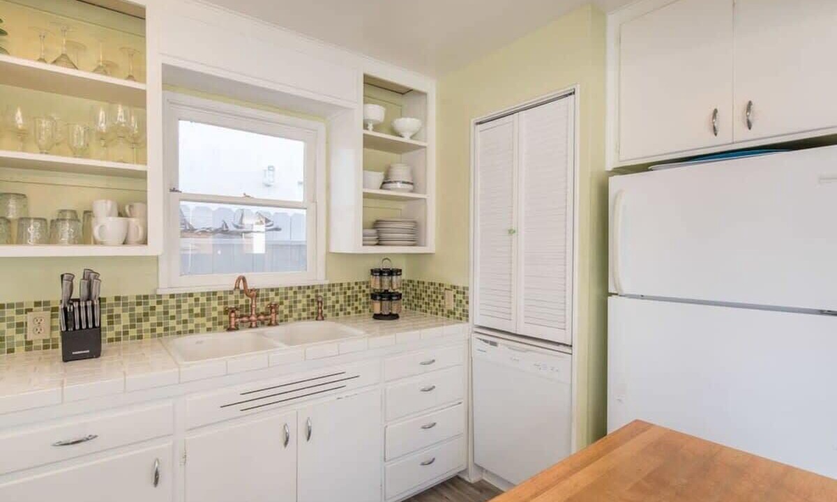 Photo of Kitchen in Pierpont Bay