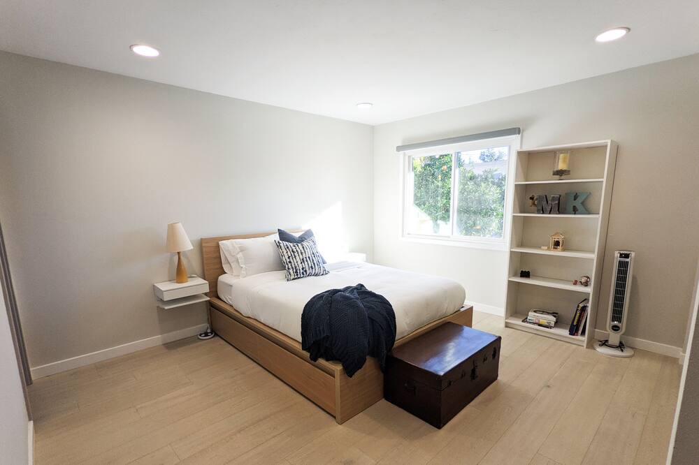Photo of Bedroom in Torrance