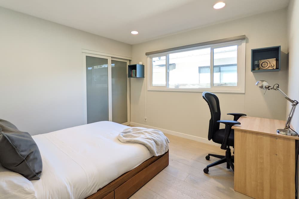 Photo of Bedroom in Torrance