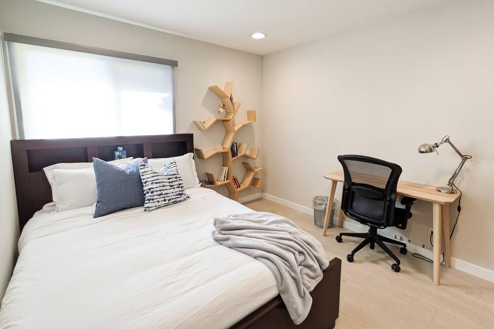 Photo of Bedroom in Torrance
