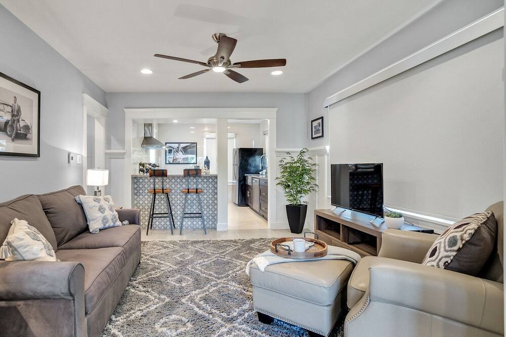 Photo of Livingroom in East Village
