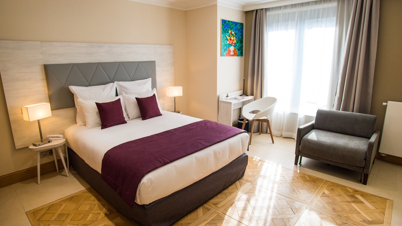 Photo of Bedroom in Saint-Cloud