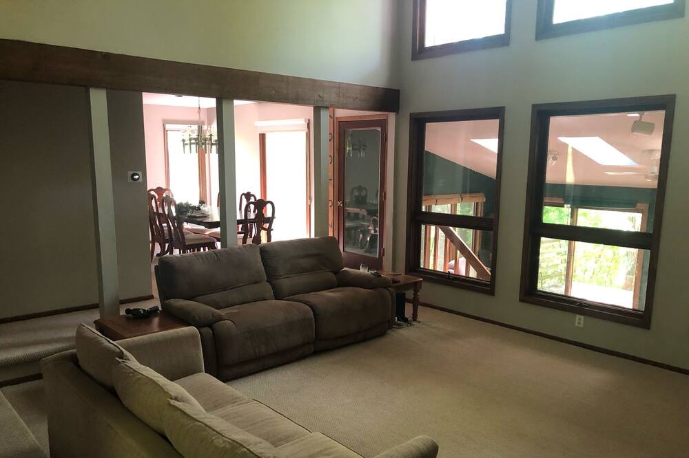 Photo of Livingroom in Minnetonka