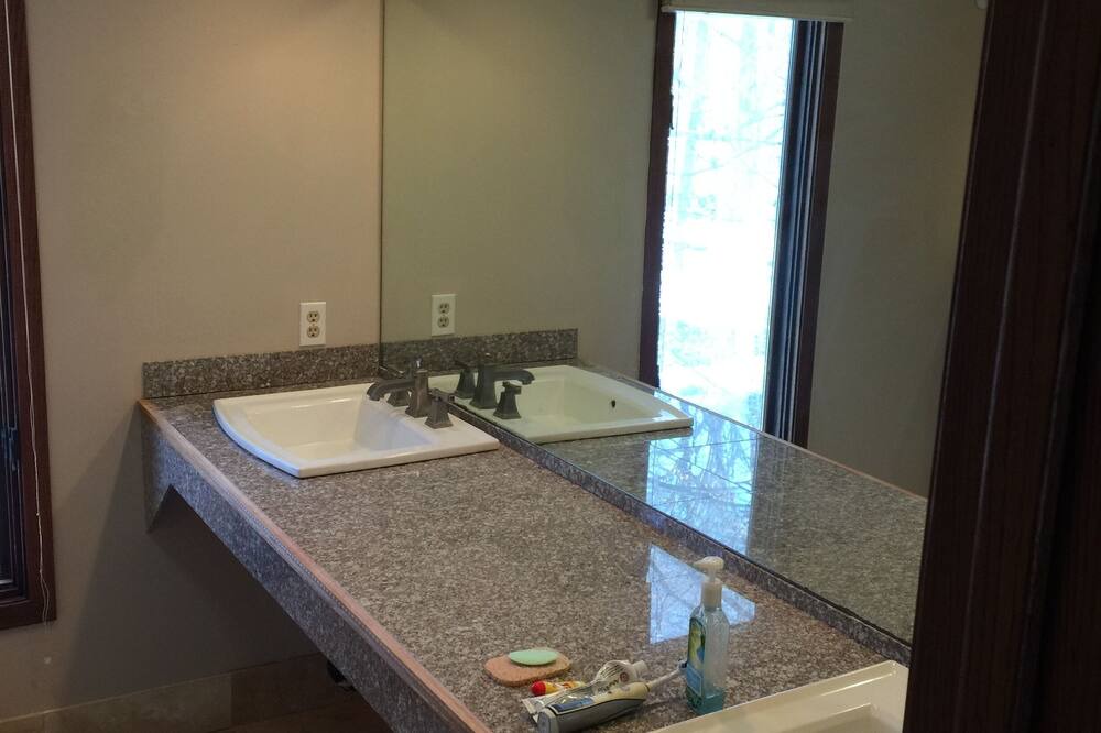 Photo of Bathroom in Minnetonka