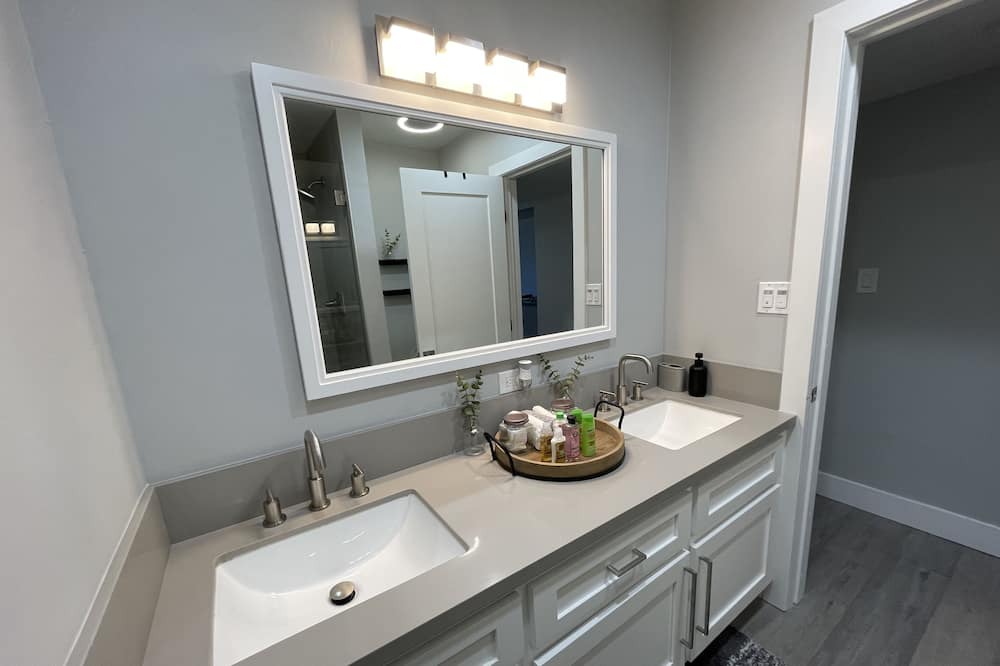 Photo of Bathroom in Bakersfield