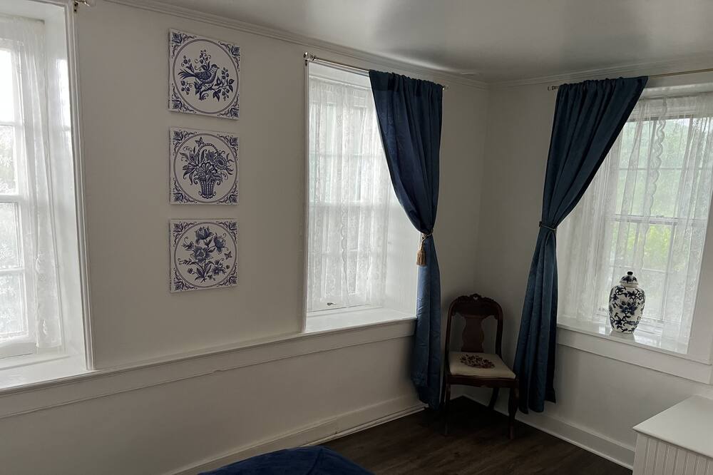 Photo of Bedroom in Hillsboro
