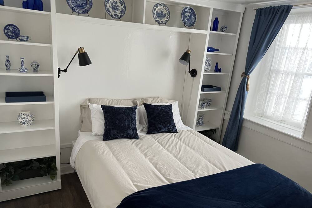 Photo of Bedroom in Hillsboro