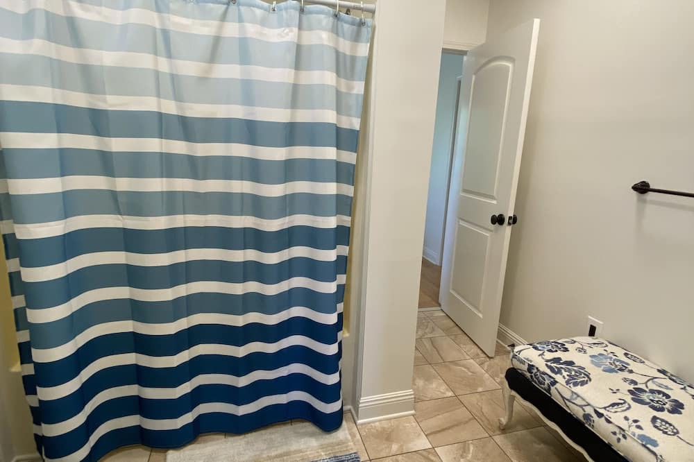 Photo of Bedroom in Shoreline Park