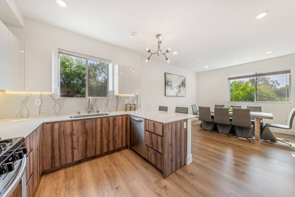 Photo of Kitchen in Valley Village