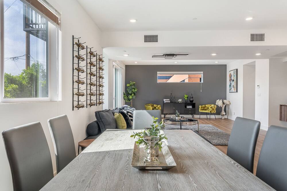 Photo of Kitchen in Valley Village