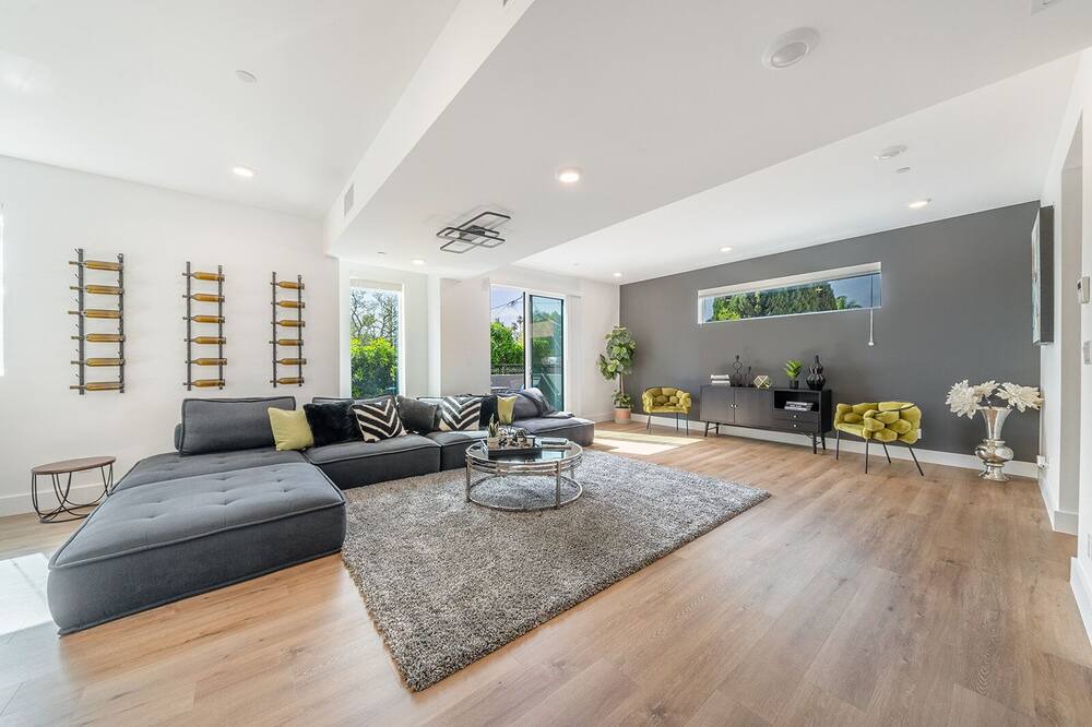 Photo of Livingroom in Valley Village
