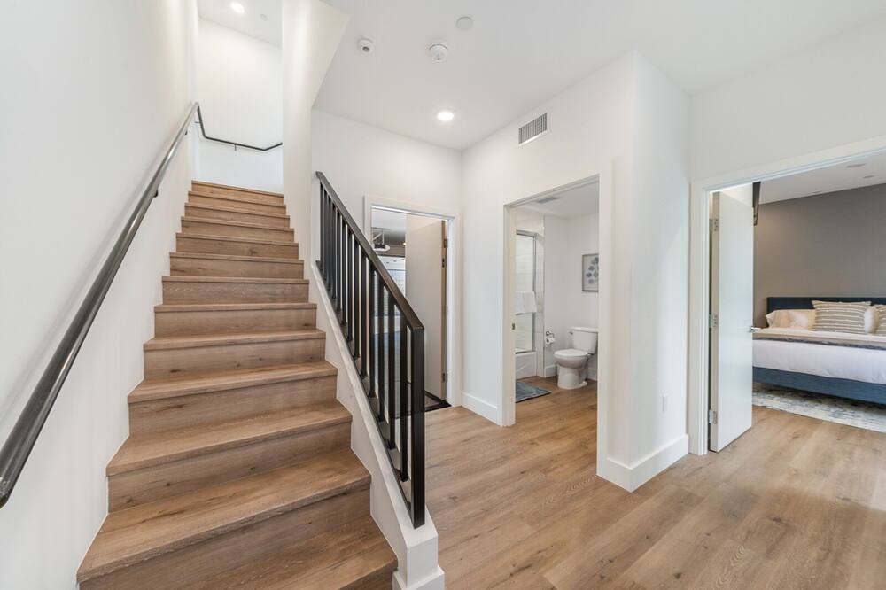 Photo of Bedroom in Valley Village