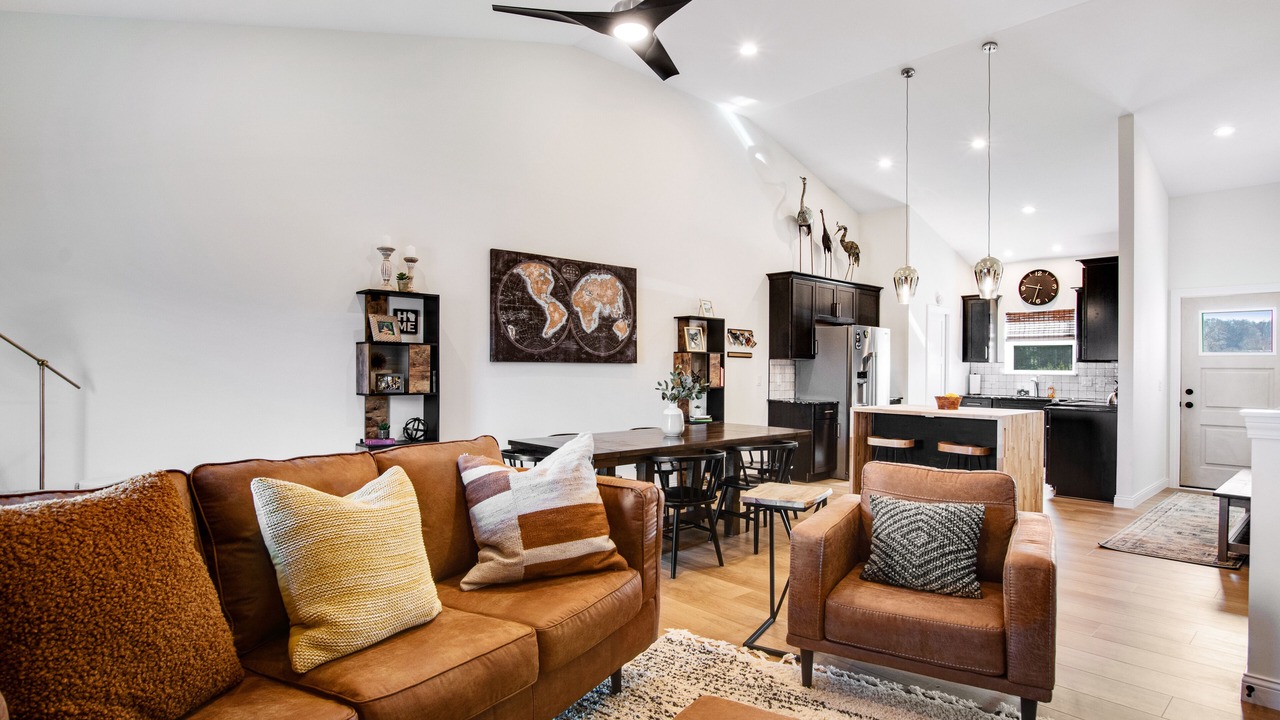 Photo of Livingroom in Baraboo