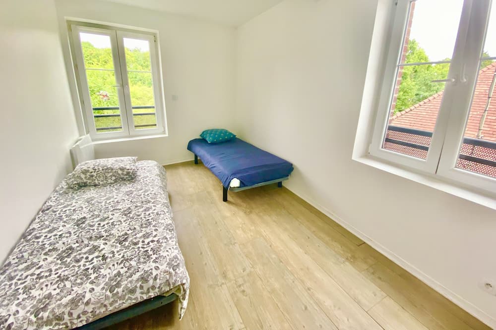Photo of Bedroom in Saint-Witz