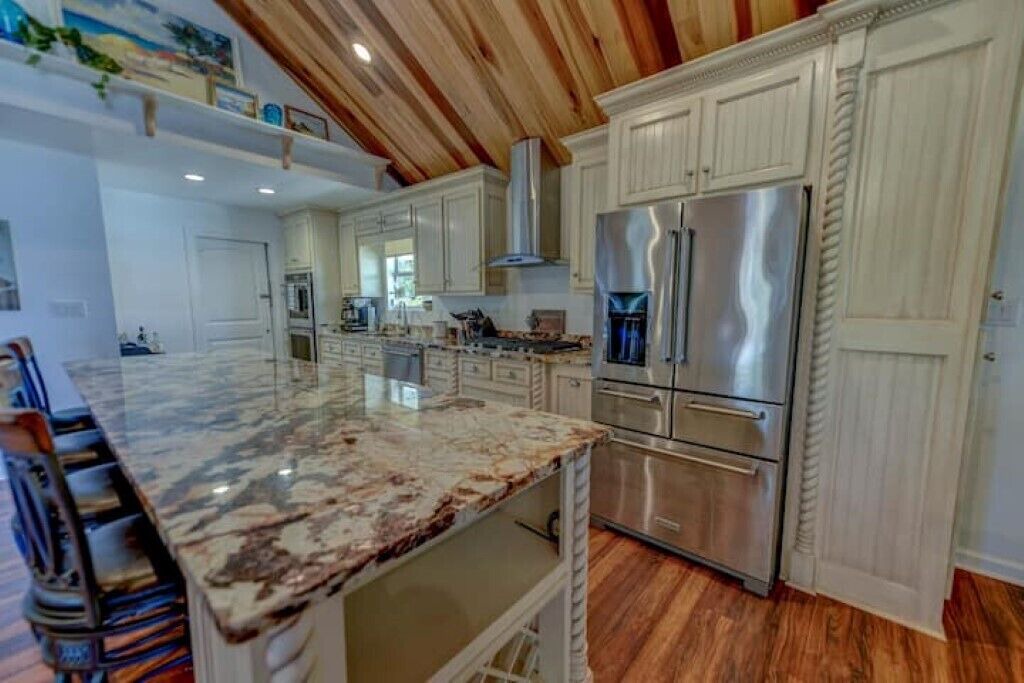 Photo of Kitchen in Theodore