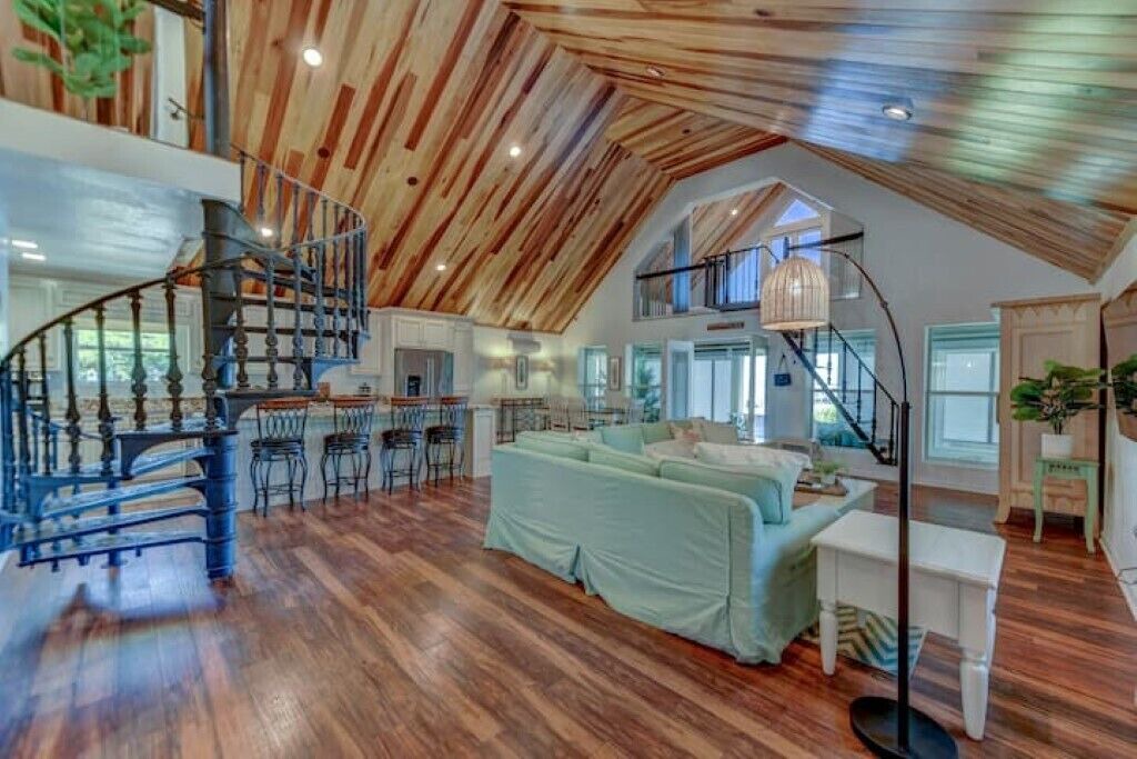 Photo of Kitchen in Theodore