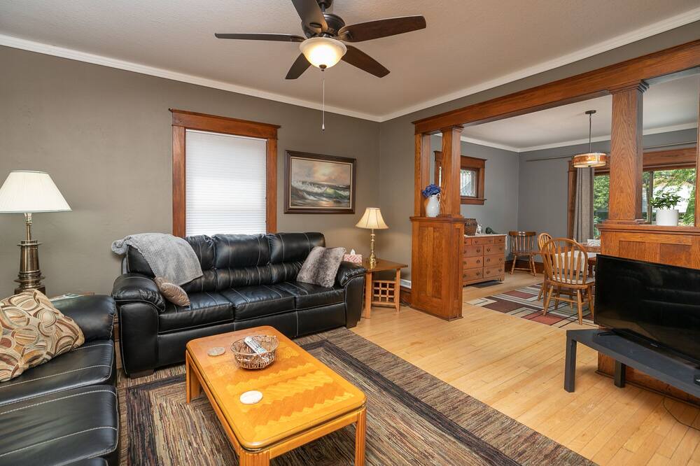 Photo of Livingroom in Kutzky Park