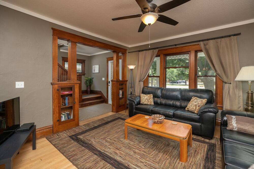 Photo of Livingroom in Kutzky Park