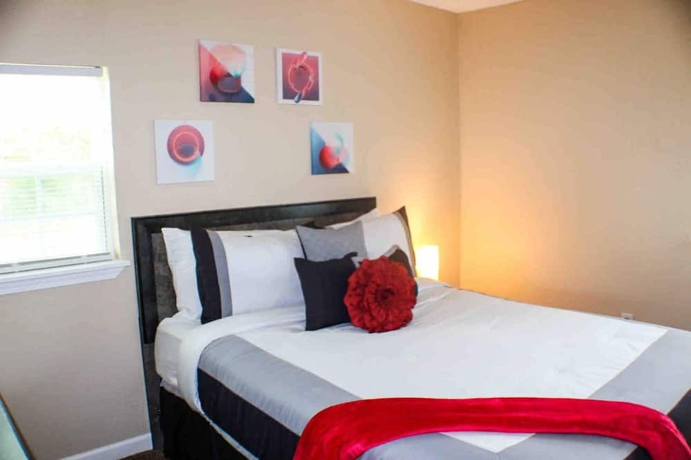 Photo of Bedroom in Gulfport