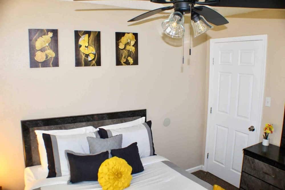 Photo of Bedroom in Gulfport
