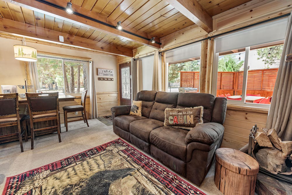 Photo of Livingroom in Woodlands