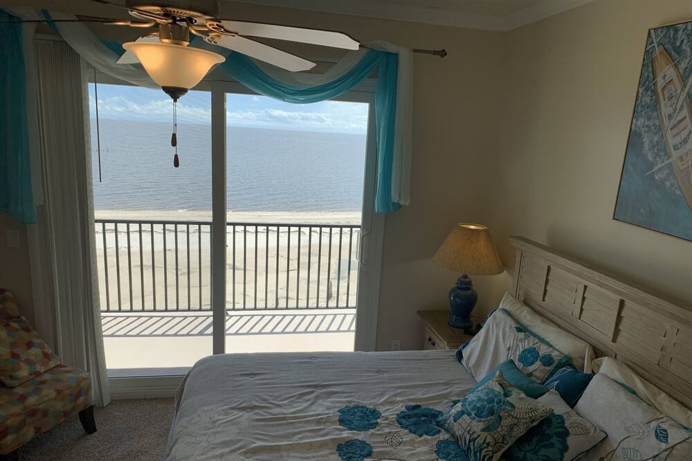 Photo of Bedroom in Henderson Point