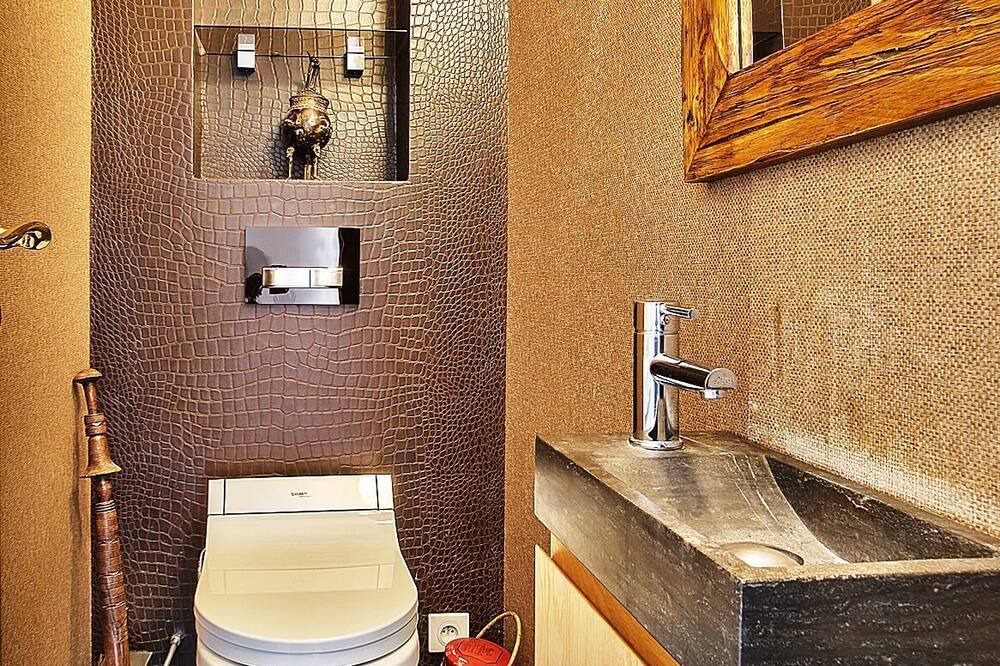 Photo of Bathroom in Passy