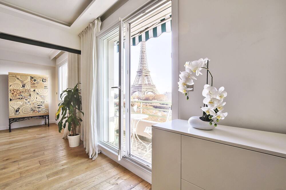 Photo of Bedroom in Passy