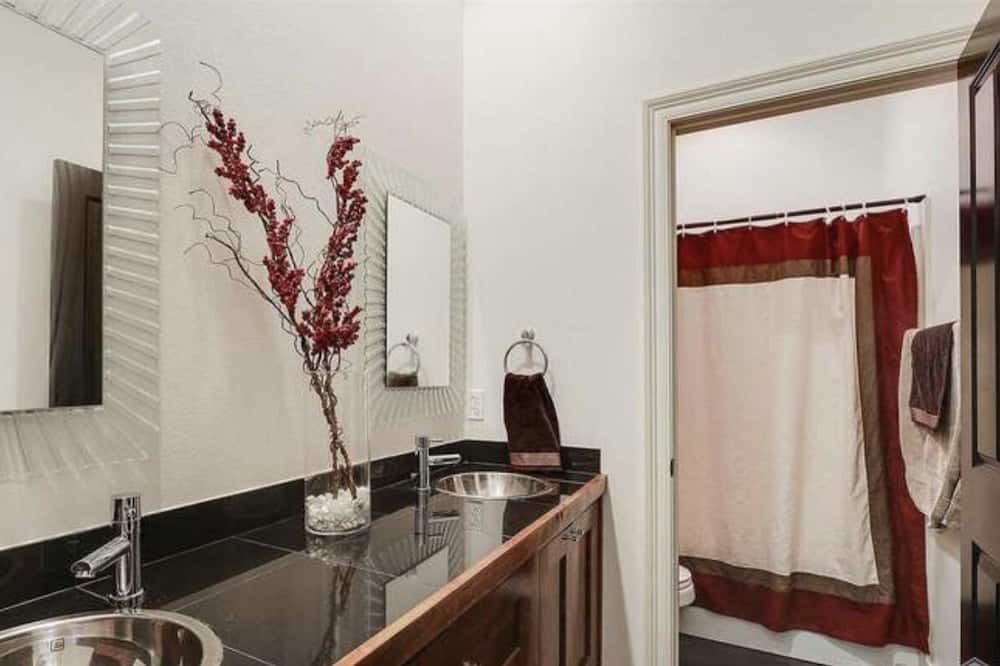 Photo of Kitchen in Shenandoah