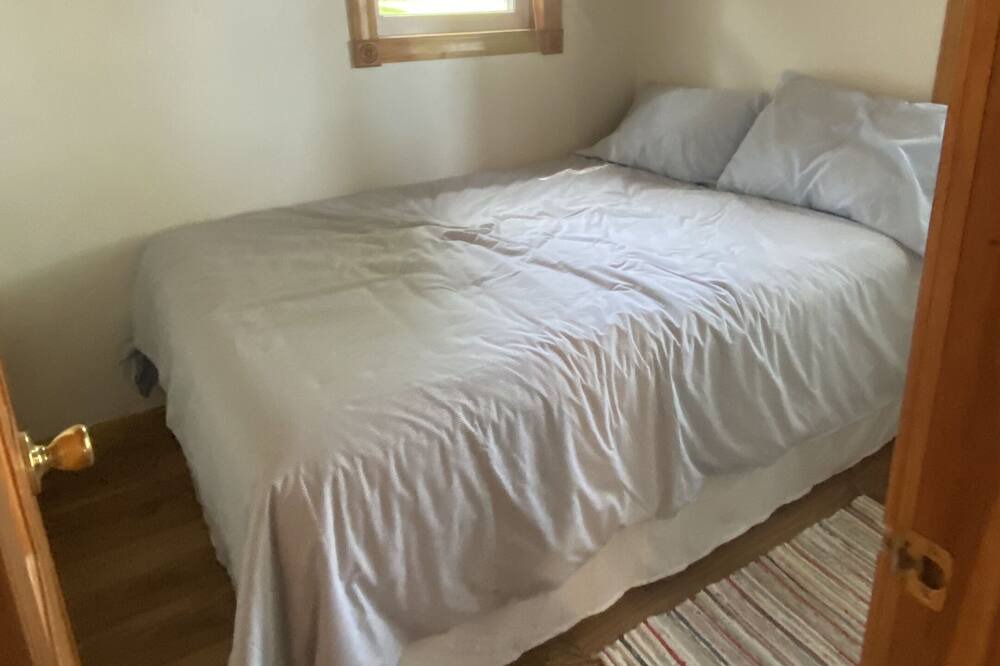 Photo of Bedroom in Alexandria