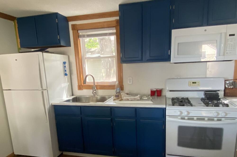 Photo of Bedroom in Alexandria