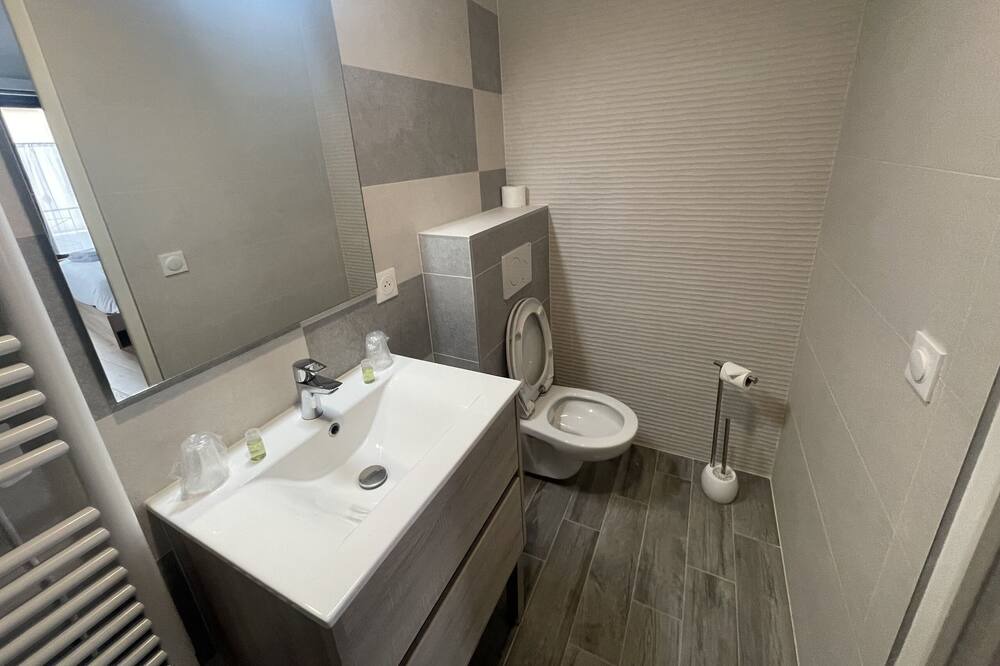 Photo of Bathroom in Le Thillay
