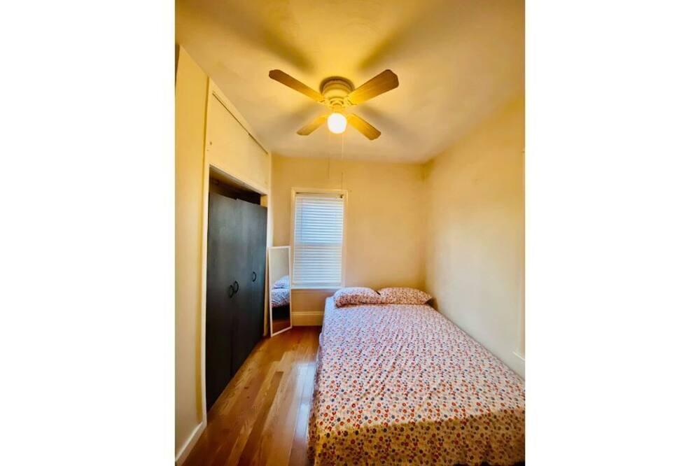 Photo of Bedroom in Everett