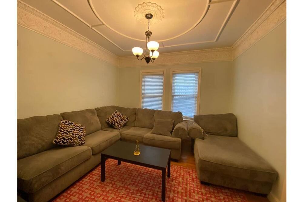 Photo of Livingroom in Everett