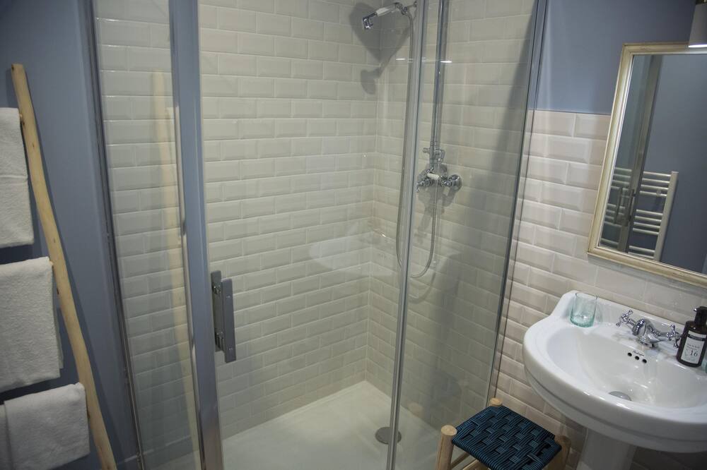 Photo of Bathroom in Maffliers