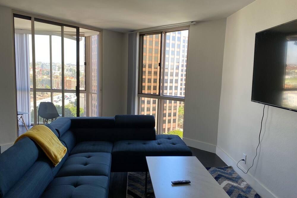 Photo of Livingroom in Beverly Hills