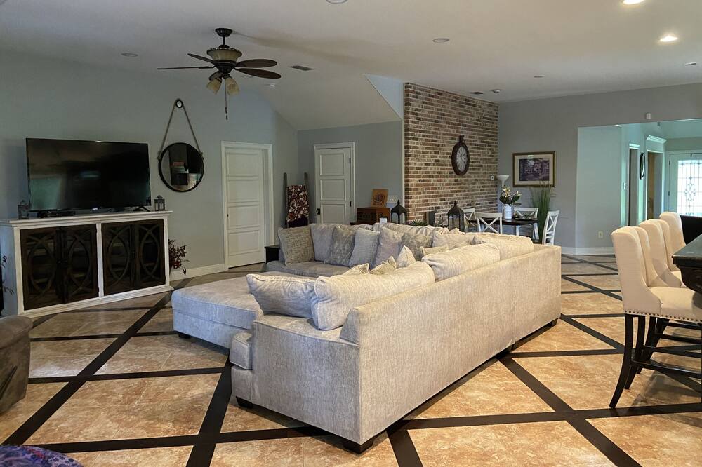 Photo of Livingroom in Pass Christian