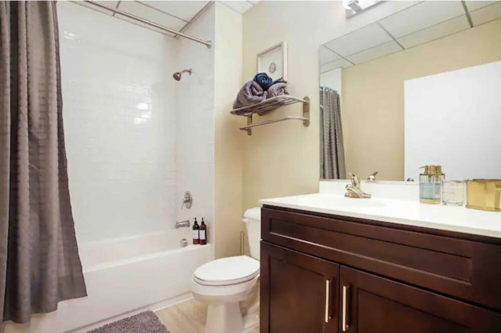 Photo of Bathroom in Inner Harbor