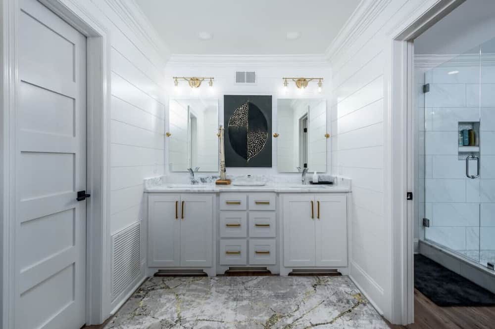 Photo of Bathroom in New Roads
