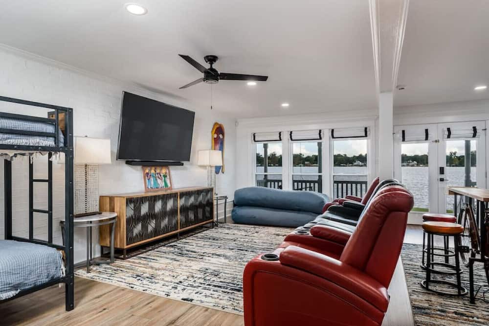 Photo of Bedroom in New Roads