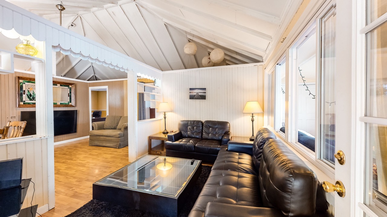 Photo of Livingroom in Plymouth