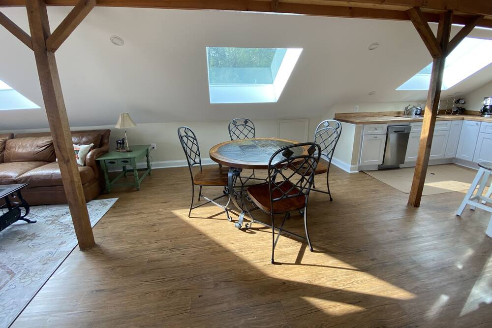 Photo of Livingroom in Aldie