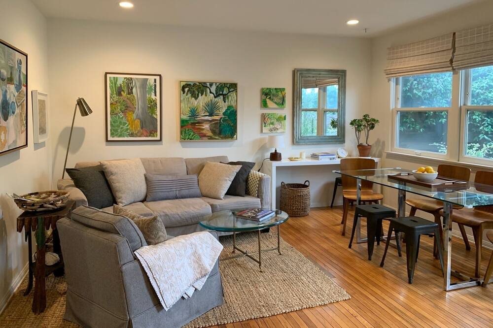 Photo of Livingroom in Sunset Park
