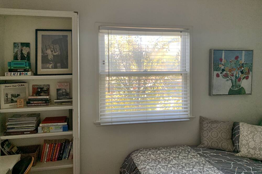 Photo of Bedroom in Sunset Park