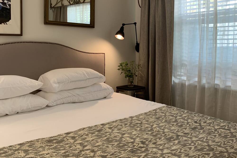 Photo of Bedroom in Sunset Park