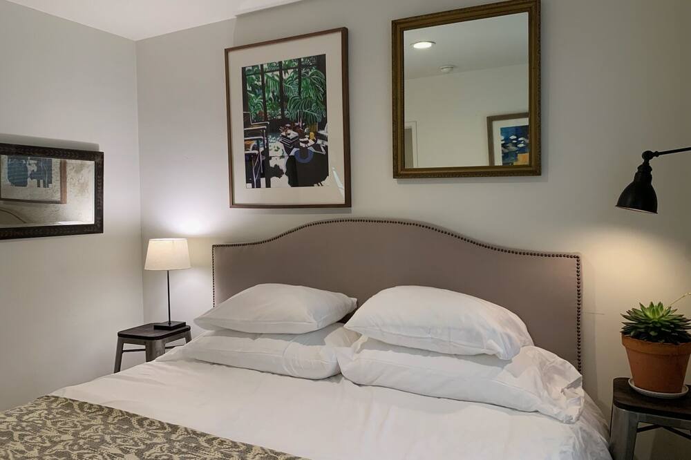 Photo of Bedroom in Sunset Park